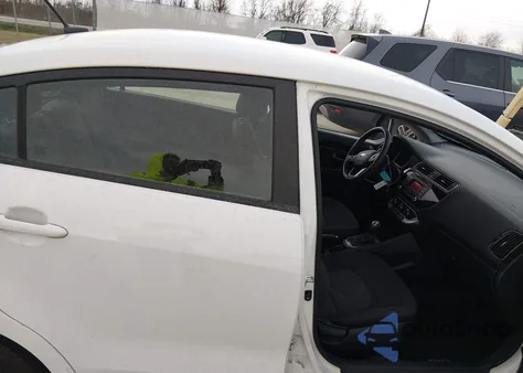 2016 Kia Rio Lx из США, поврежденный, VIN KNADM4A30G6575130
